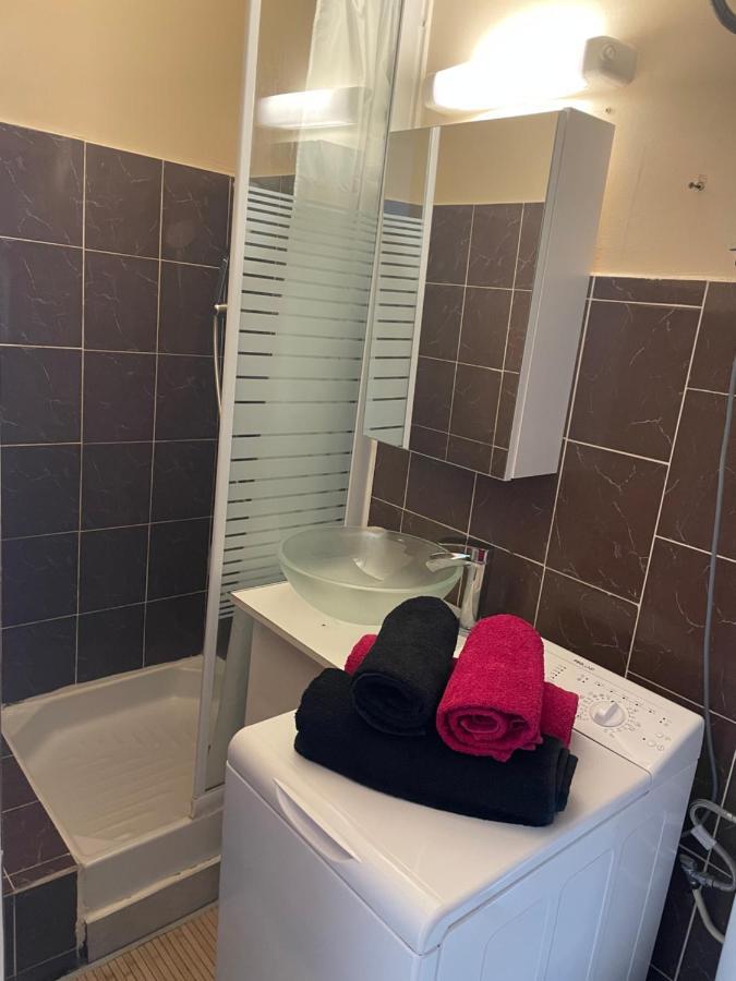 Studio Mansarde Gare De Et Place Liberte Apartment